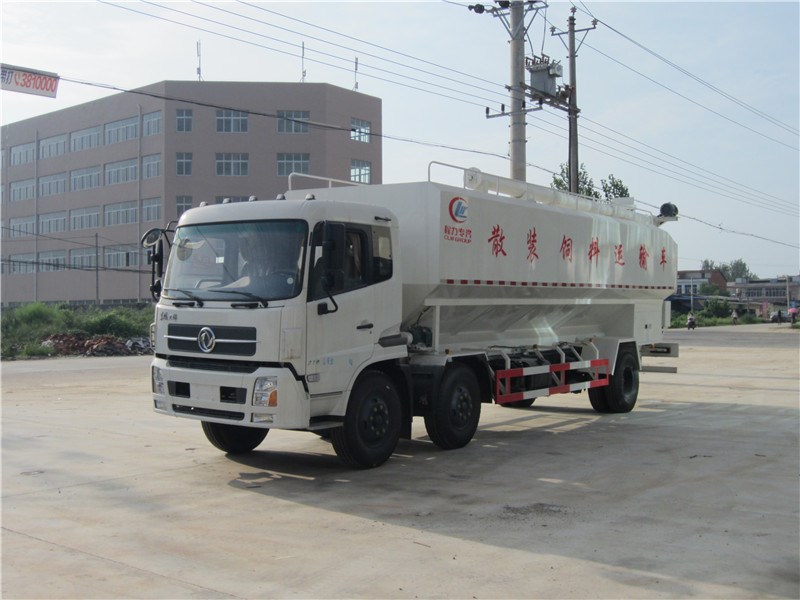 東風(fēng)小三軸散裝飼料運(yùn)輸車圖片3