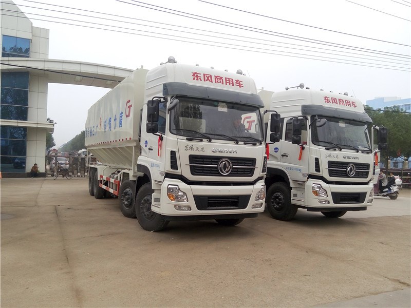 東風(fēng)天龍前四后八散裝飼料運(yùn)輸車圖片1